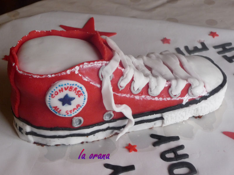 Gateau shop chaussure converse