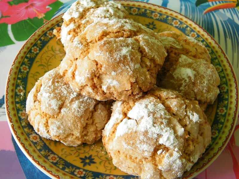 Ghribia: gâteaux secs aux cacahuètes et noix de coco