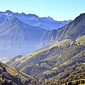 La vallée d'Aspe depuis la montée d'Ichèus...