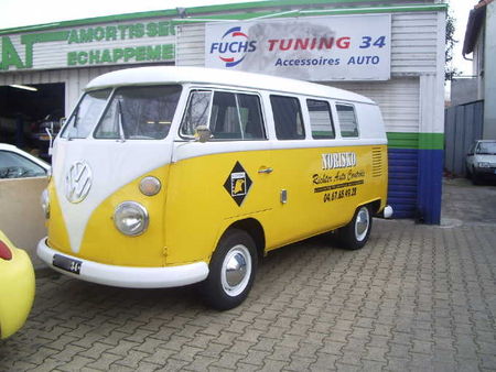 VolkswagenMinibusav