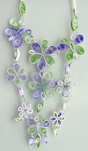collier quil blanc vert mauve 1