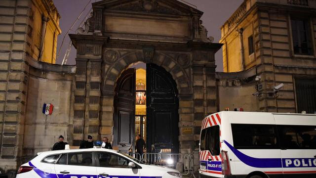 direct-acte-8-des-gilets-jaunes-emmanuel-macron-denonce-l-extreme-violence-et-assure-que-justice