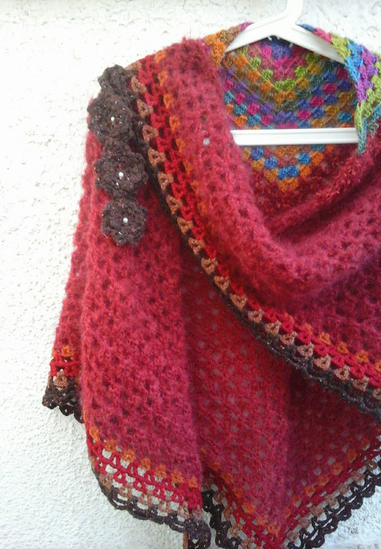 Châle femme laine, châle tricoté main crochet, étole femme laine