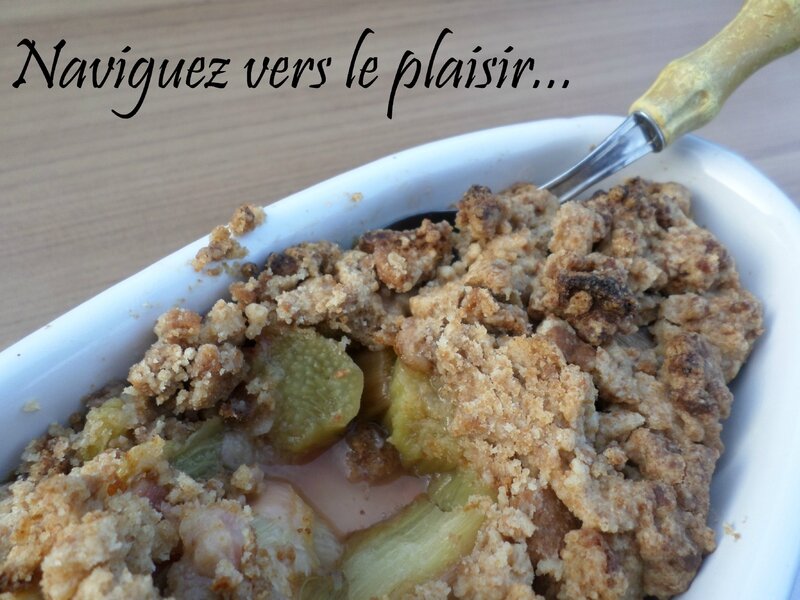crumble-rhubarbe-speculoos-huile