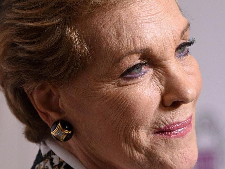 Julie Andrews La Chronique Des Bridgerton La Chronique des Bridgerton - Netflix - L'univers d'une bookaddict