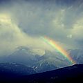 Cordon, Le Refuge, arc-en-ciel sur le Mont Blanc