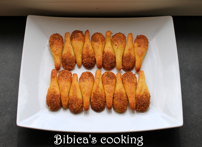 Cuillères apéritives au parmesan et paprika haut