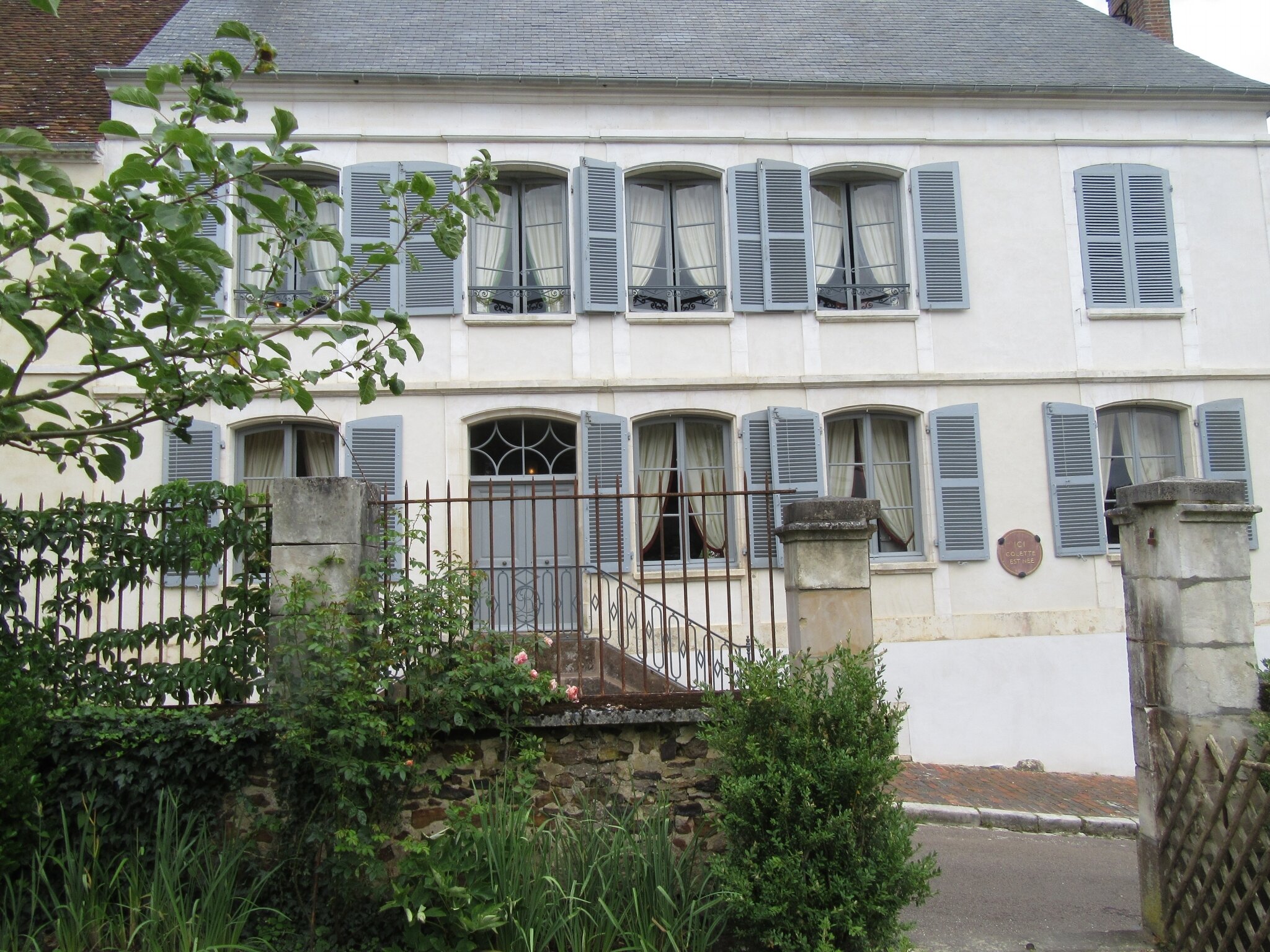 Saint Sauveur En Puisaye Maison De Colette La maison de Colette à St Sauveur en Puisaye - danerard's blog