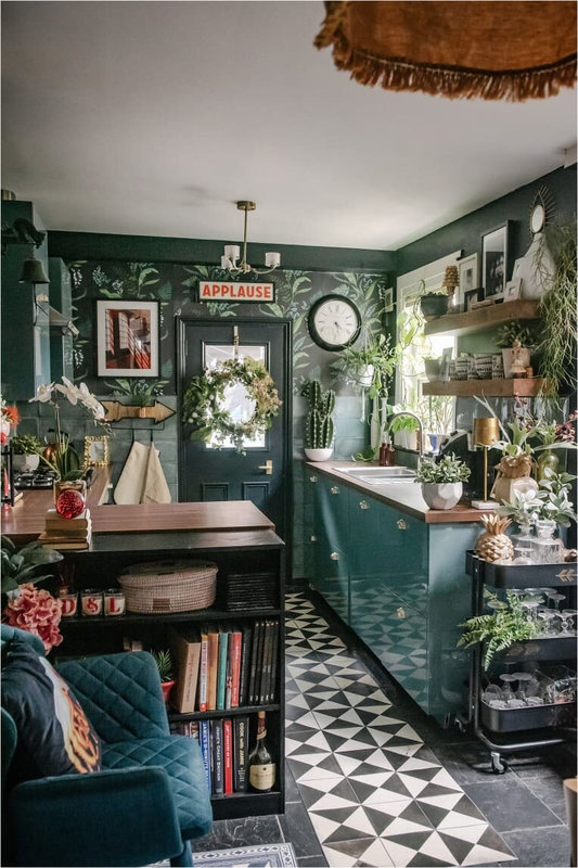 glossy-green-bohemian-kitchen-plants-nordroom