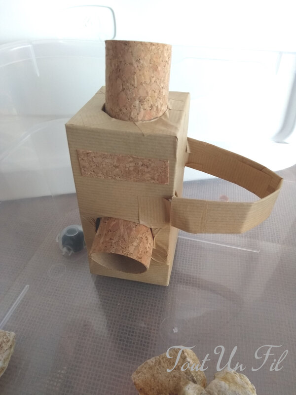 Bricolage Box sensorielle des engins de chantier by Tout Un Fil 02