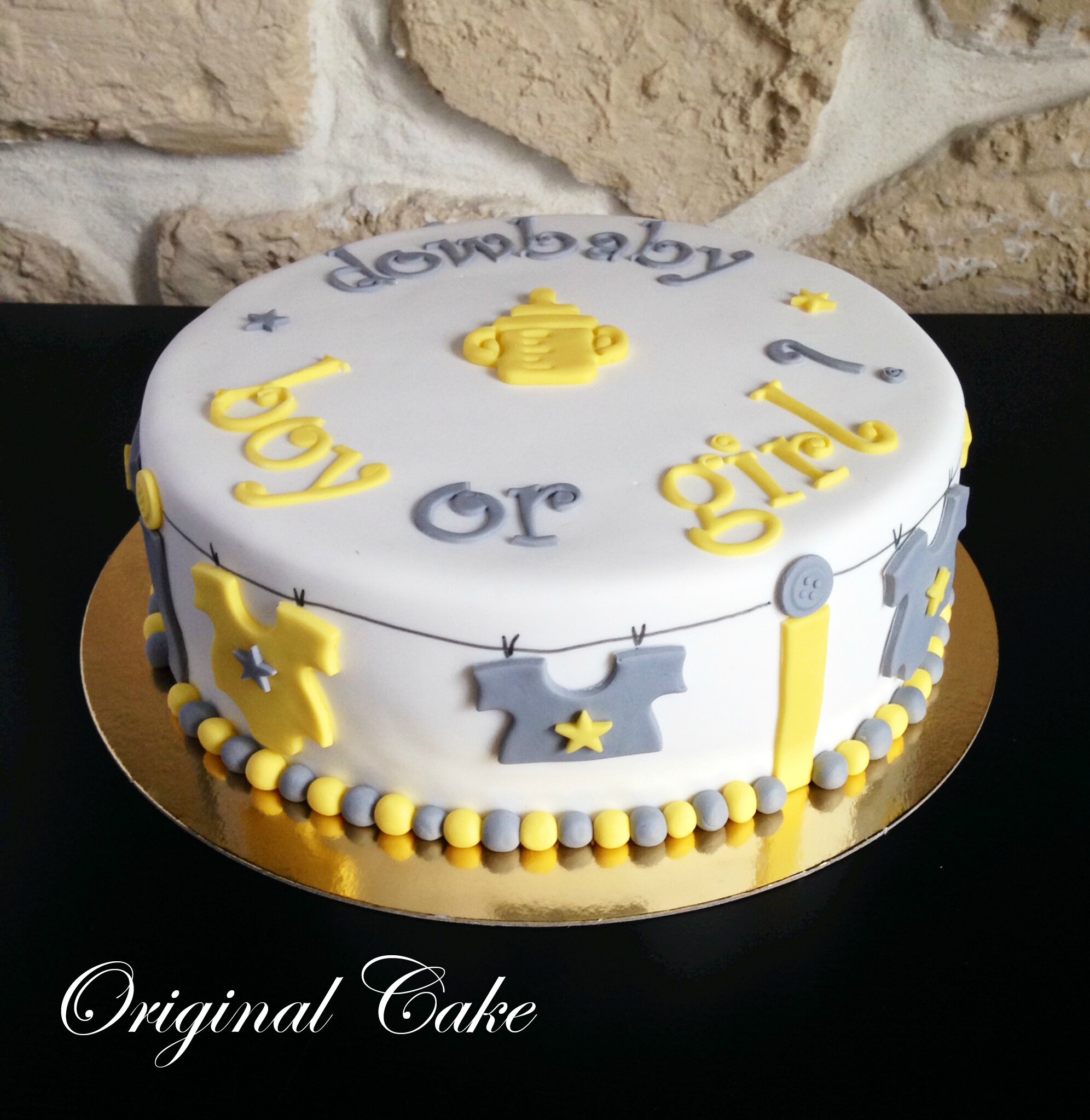 Gateau Baby Shower Jaune Et Grise Original Cake