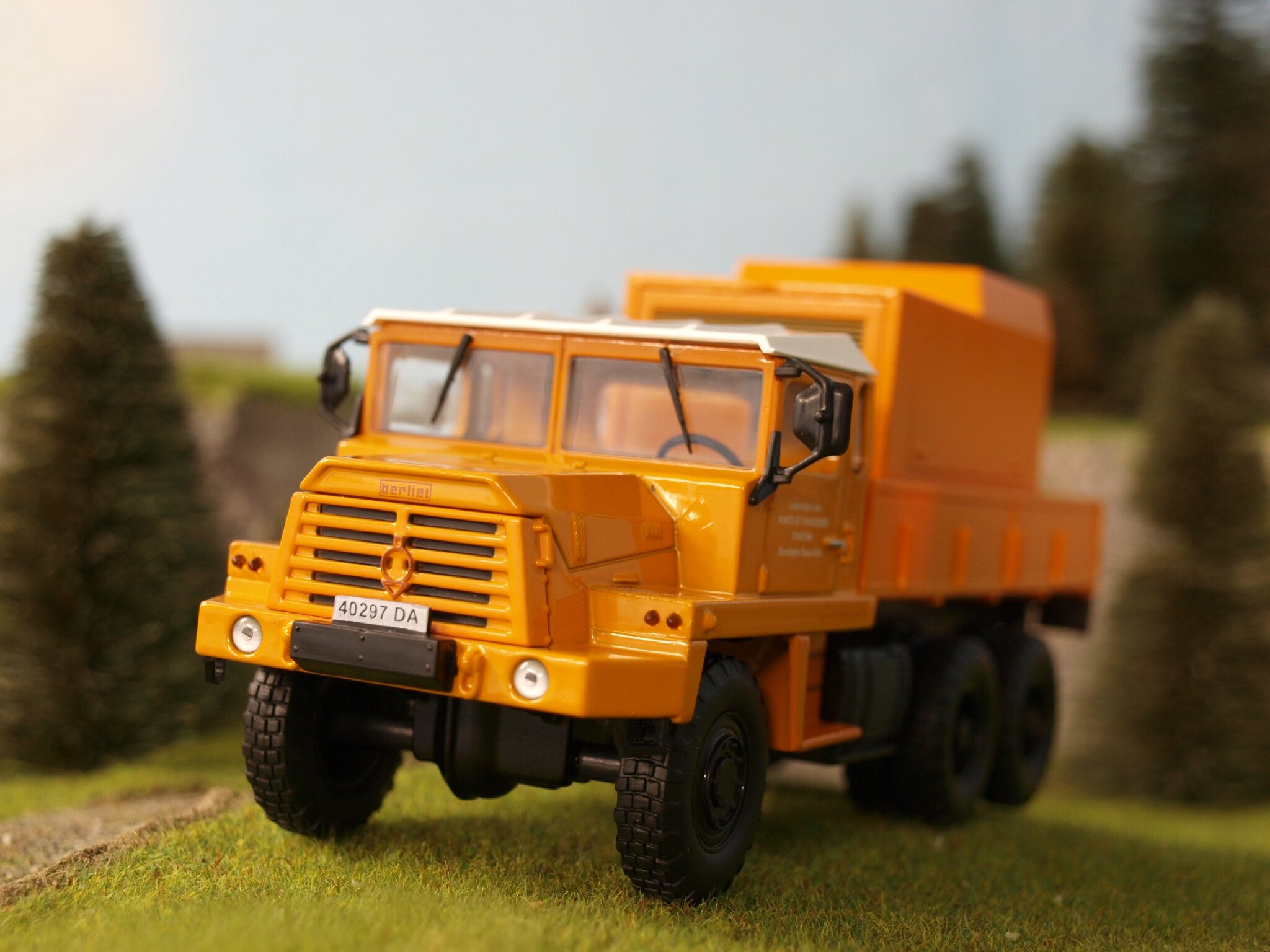 Camion miniature de collection 1/43 : BERLIET GBC MT8 - …