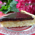 Tarte mousseuse au chocolat et aux poires (avec la pâte sucrée de pierre hermé)