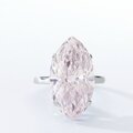 Very fine fancy pink diamond ring