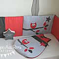 linge lit tour lit gigoteuse turbulette bébé hibou étoiles rouge gris blanc banches feuilles - décoration chambre bébé rouge gris blanc hibou étoiles