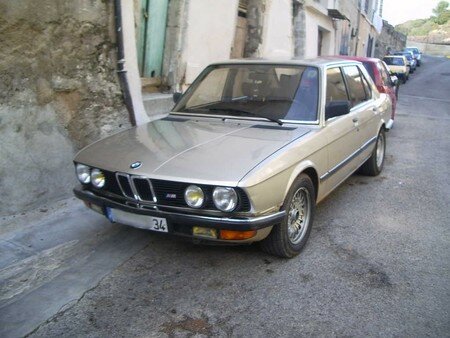 BMW528iav1