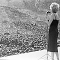 1954-02-korea-dress_purple-stage_out-sing-010-1