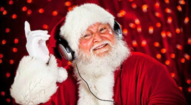 santa listens to radiosatellite
