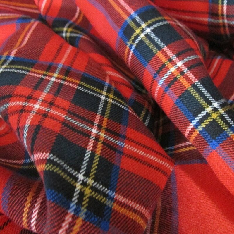 tissus-habillement-tartan-rouge-en-lainage-1423543-tl3-23801_big
