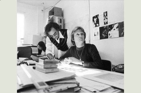Dans les bureaux... - Claude François