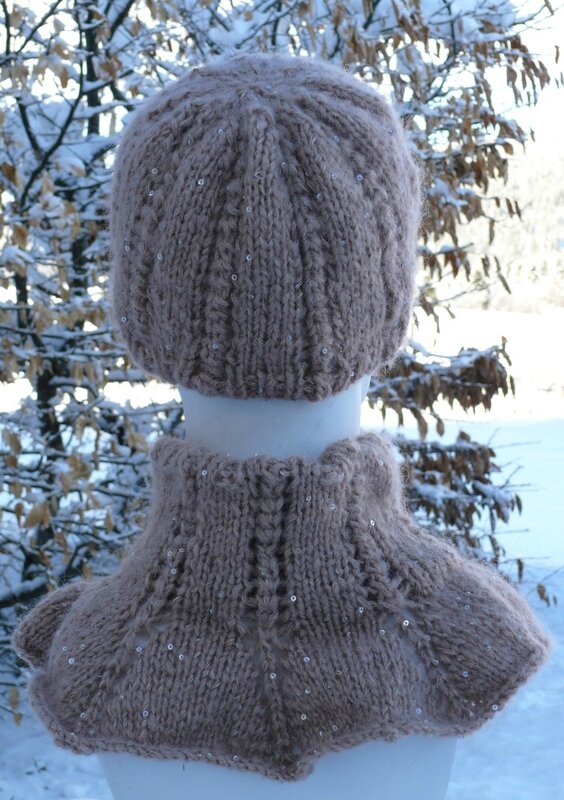 Bonnet et col gemma de dos