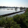 Reflet de Loire et le pont Tinat d'Orléans au loin