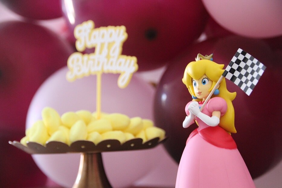 Happy 9 : Princess Peach Party (la variante de la Mario Bros Party