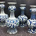 Delft. deux paires de vases à double renflements, xviiième siècle