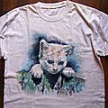 Chaton peinture sur tee-shirt de récup Ghislaine Letourneur - Peinture animaux sur tissu