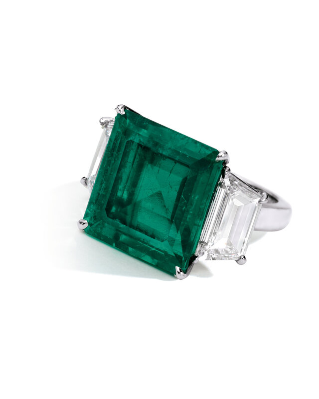 Colombian emerald ring, 9