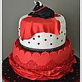 wedding cake rouge, noir et blanc Nimes