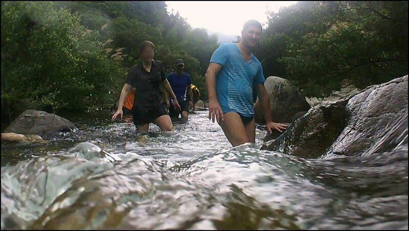 river hiking marche