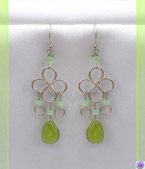 BOUCLES D/'OREILLES VERT OEIL DE CHAT ET ARGENT