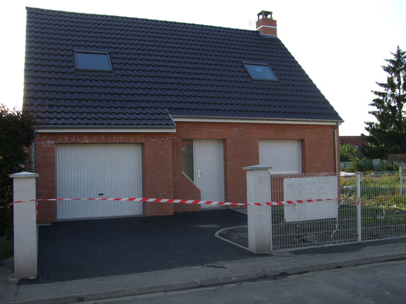 devanture en enrobé - construction de notre maison sogitech