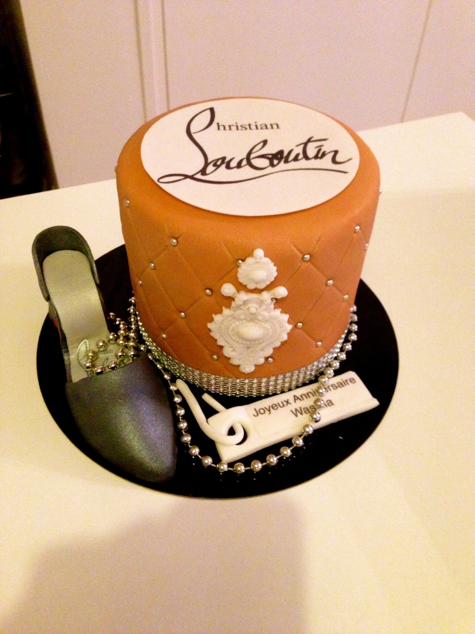 Cake Art Louboutin Cake Concept Salon De The Bagels