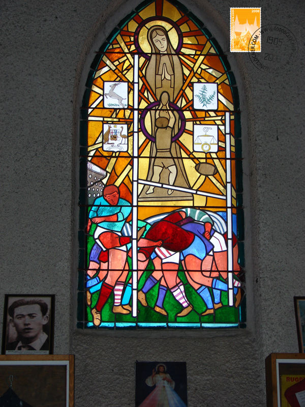 Chapelle Notre Dame du Rugby, intérieur, un vitrail