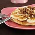 Pancakes bananes & sirop d'érable et noix