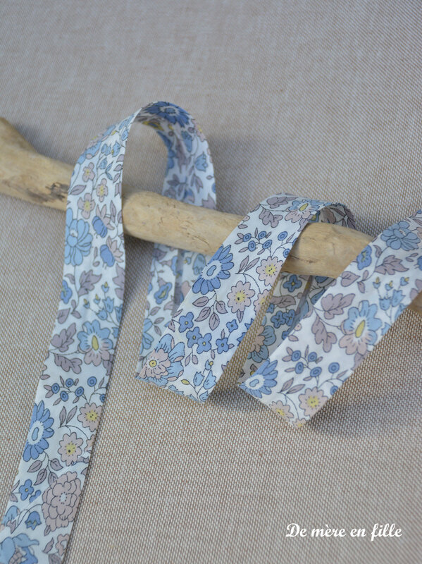 danjo bleu ciel et beige