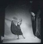 1954-09-15-NY-Halsman_Studio-in_skirt-010-1