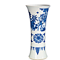 Vase en porcelaine bleu blanc, gu, chine, dynastie qing, époque shunzhi (1644-1661)