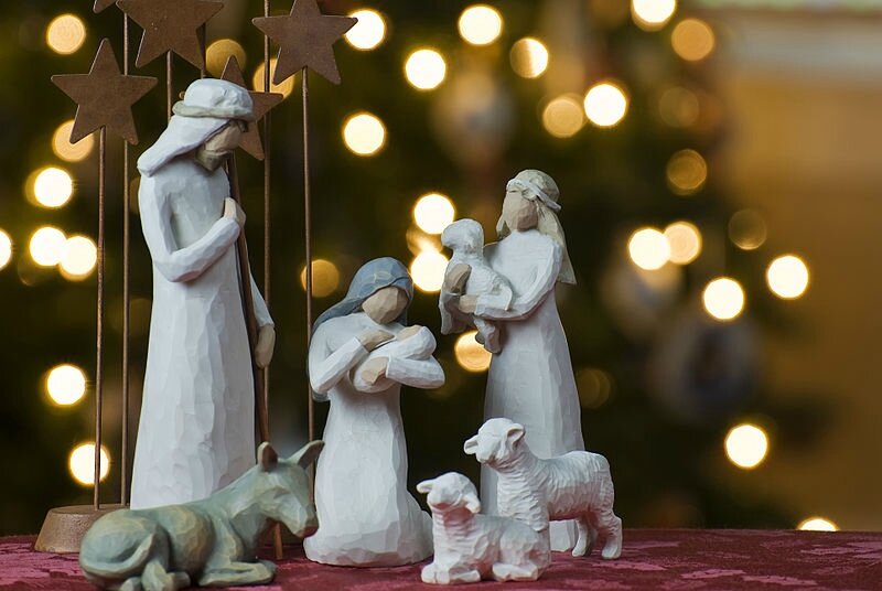 crèche800px-Nativity_tree2011