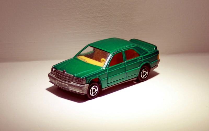 Mercedes 190 E 2