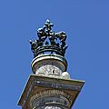 La colonne de la Duchesse d'Angoulême, détail de la couronne