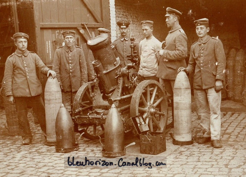 Mortier de 420 et artilleur - Minenwerfer 1914 1918