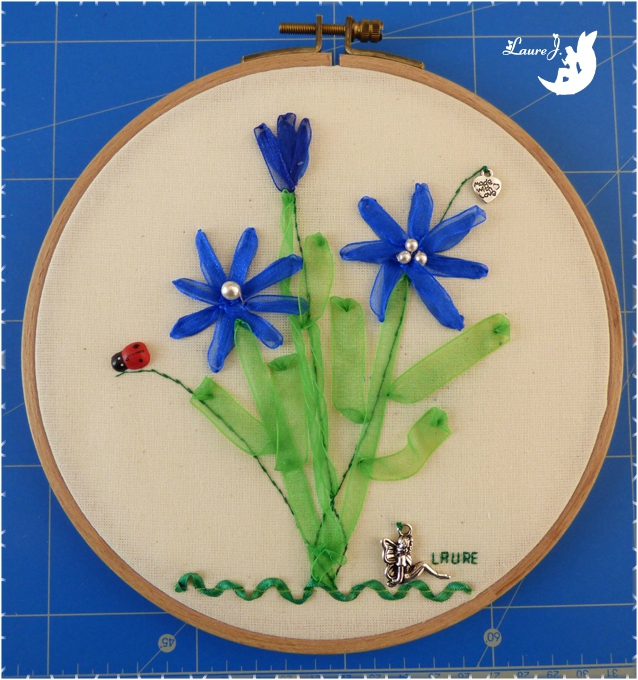 Tambour Bouquet De Fleurs Au Ruban Finitionné Mon