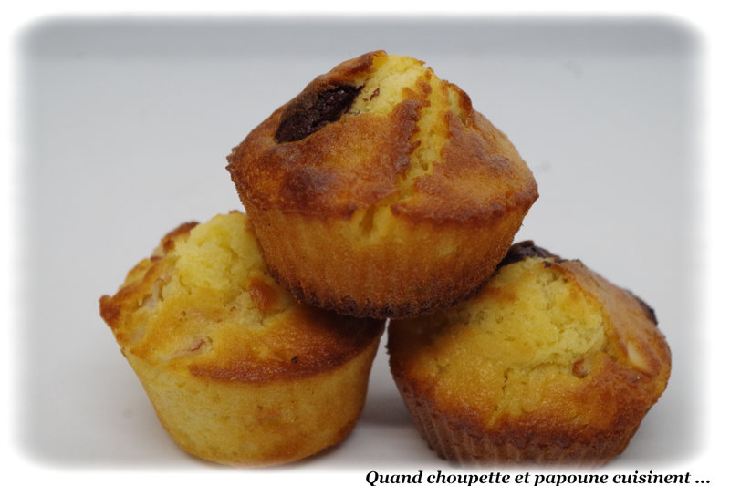 muffins aux litchis, chocolat et amandes-8842