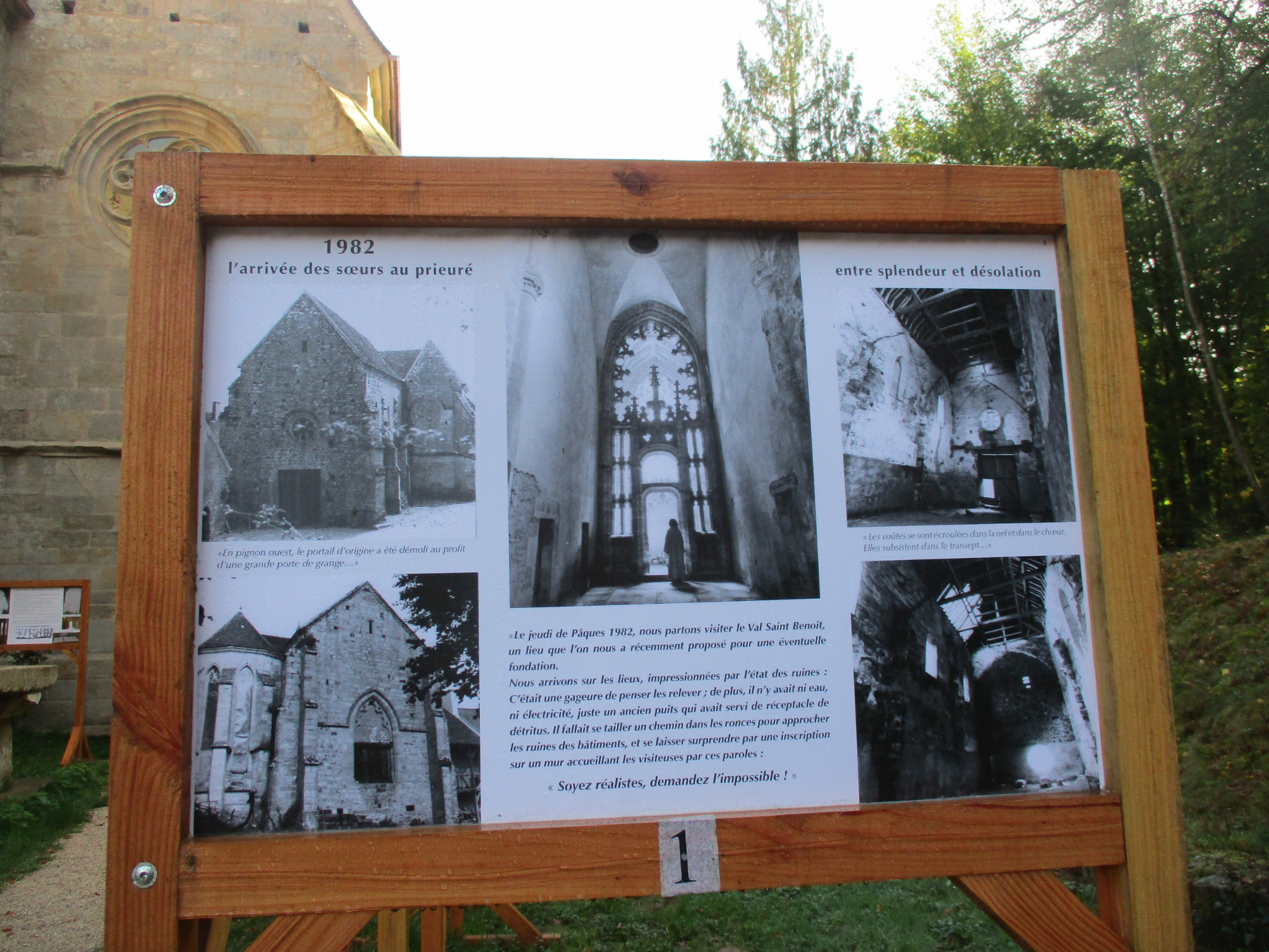 Exposition Sur Le Site Du Prieur Du Val St Benoit Le Jardin De Cruik