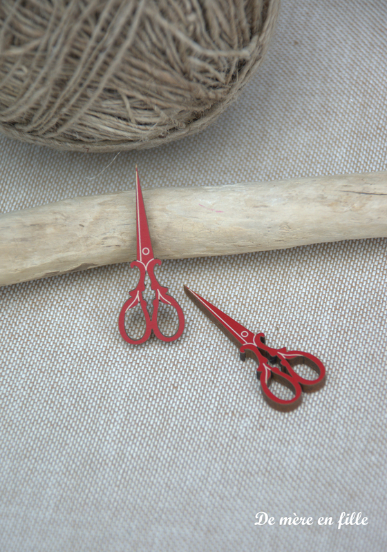 ciseaux collection rouge
