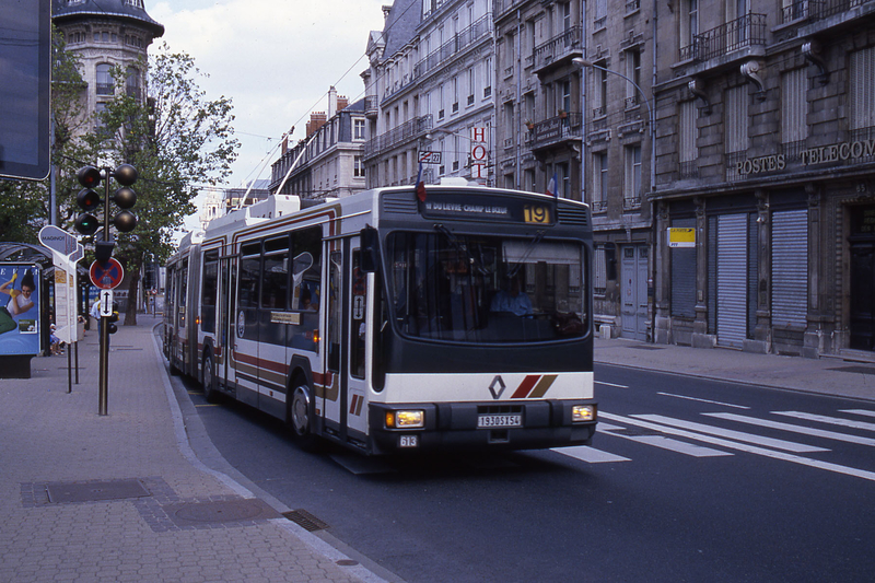 1986_PER180H_19saint-georges_manara