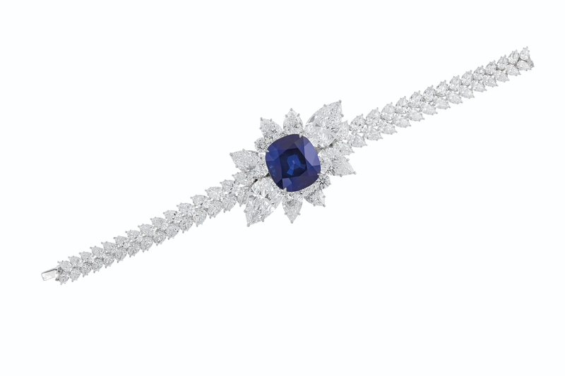 2020_NYR_18991_0170_001(an_extraordinary_sapphire_and_diamond_bracelet_d6295931030848)